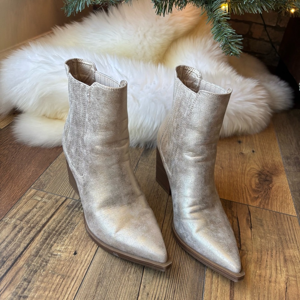 Gold Mia boots